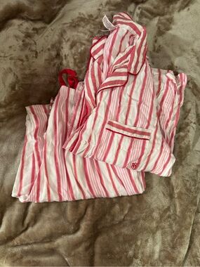 Victoria's Secret Pink & White Striped Kids Pajama Set with Pocket